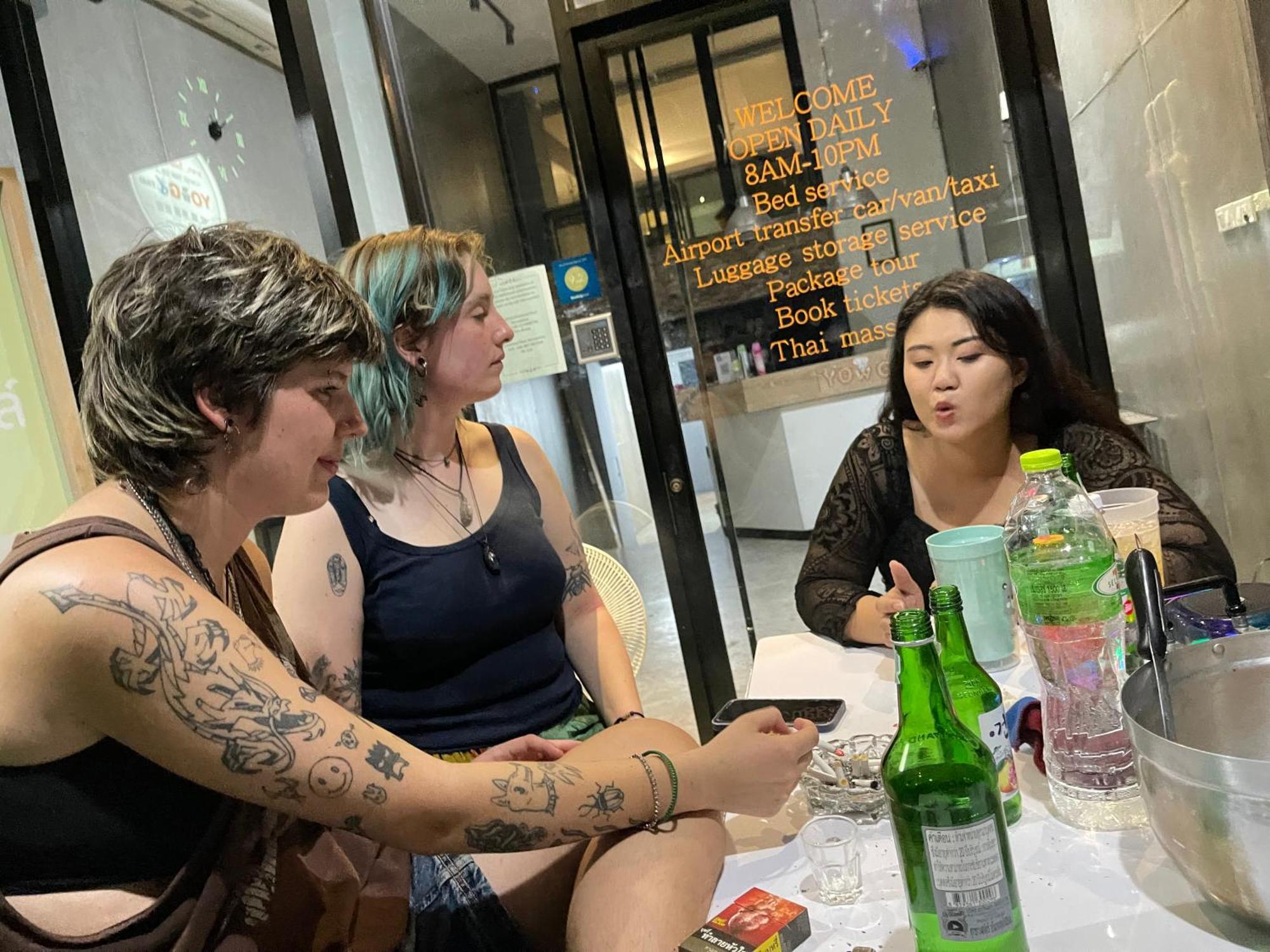 Yowgothai Hostel Bangkok Buitenkant foto